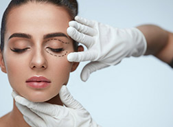 Cirugía facial - Clínica Aguilar Rosell Torremolinos